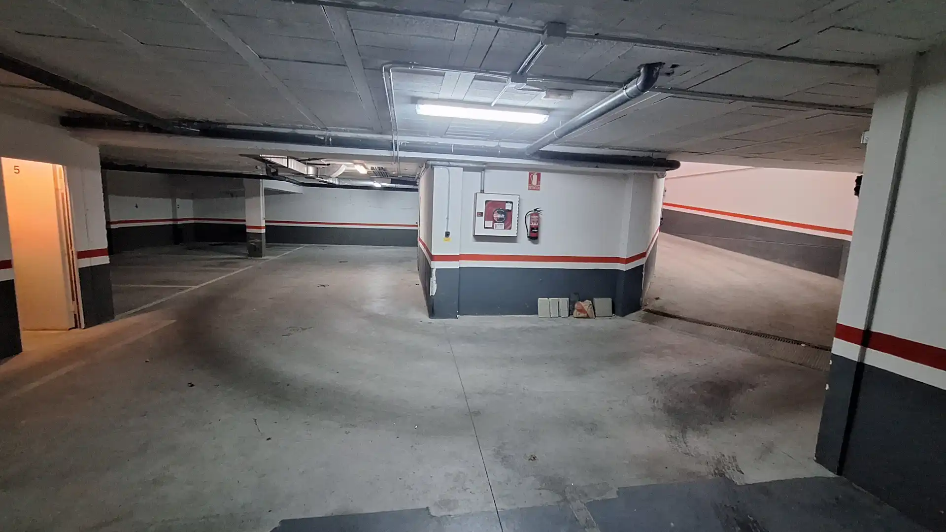 Parkplatz von Wohnungen zum Verkauf in Burgos mit Abstellraum und Möbliert