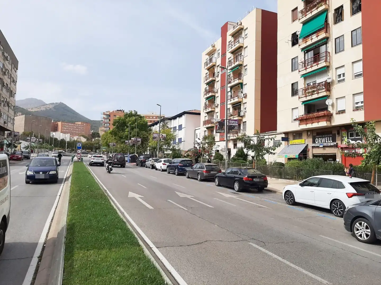 Aparcament amb ascensor en venda a Avenida Ruiz Jiménez 2, imagen 5