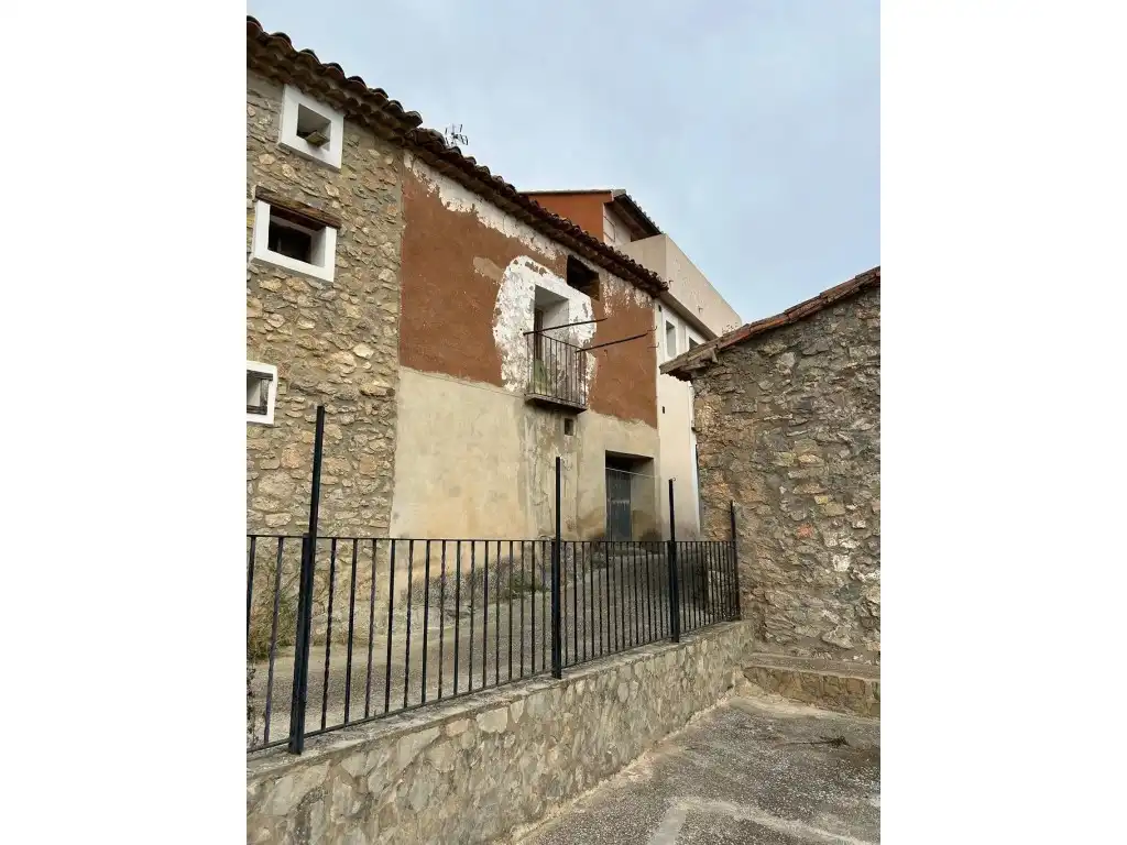 Exterior view of Houses for sale in Bejís  with Balcony