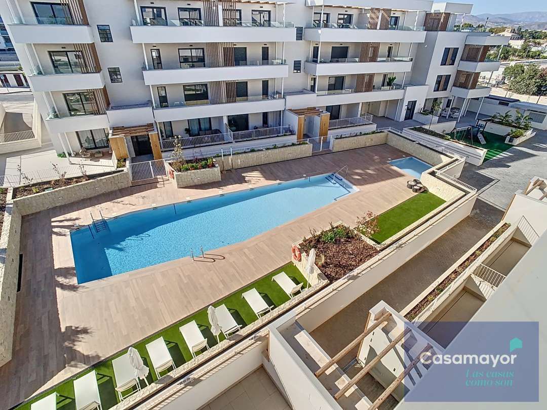 Piscina de Àtic en venda en Sant Joan d'Alacant amb Aire condicionat, Calefacció i Jardí privat