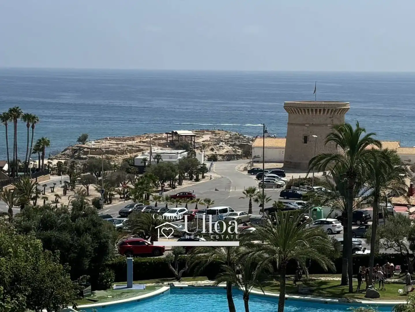 Vista exterior de Piso en venta en El Campello con Terraza y Piscina comunitaria