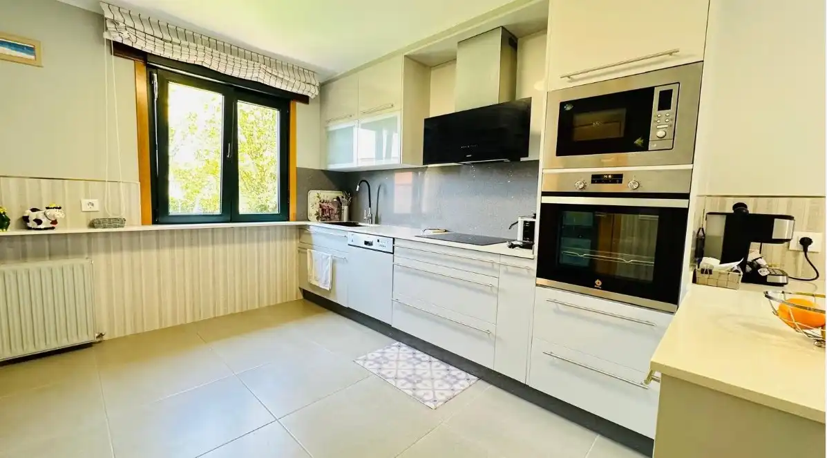 Kitchen of Houses for sale in Nigrán  with Heating and Private garden