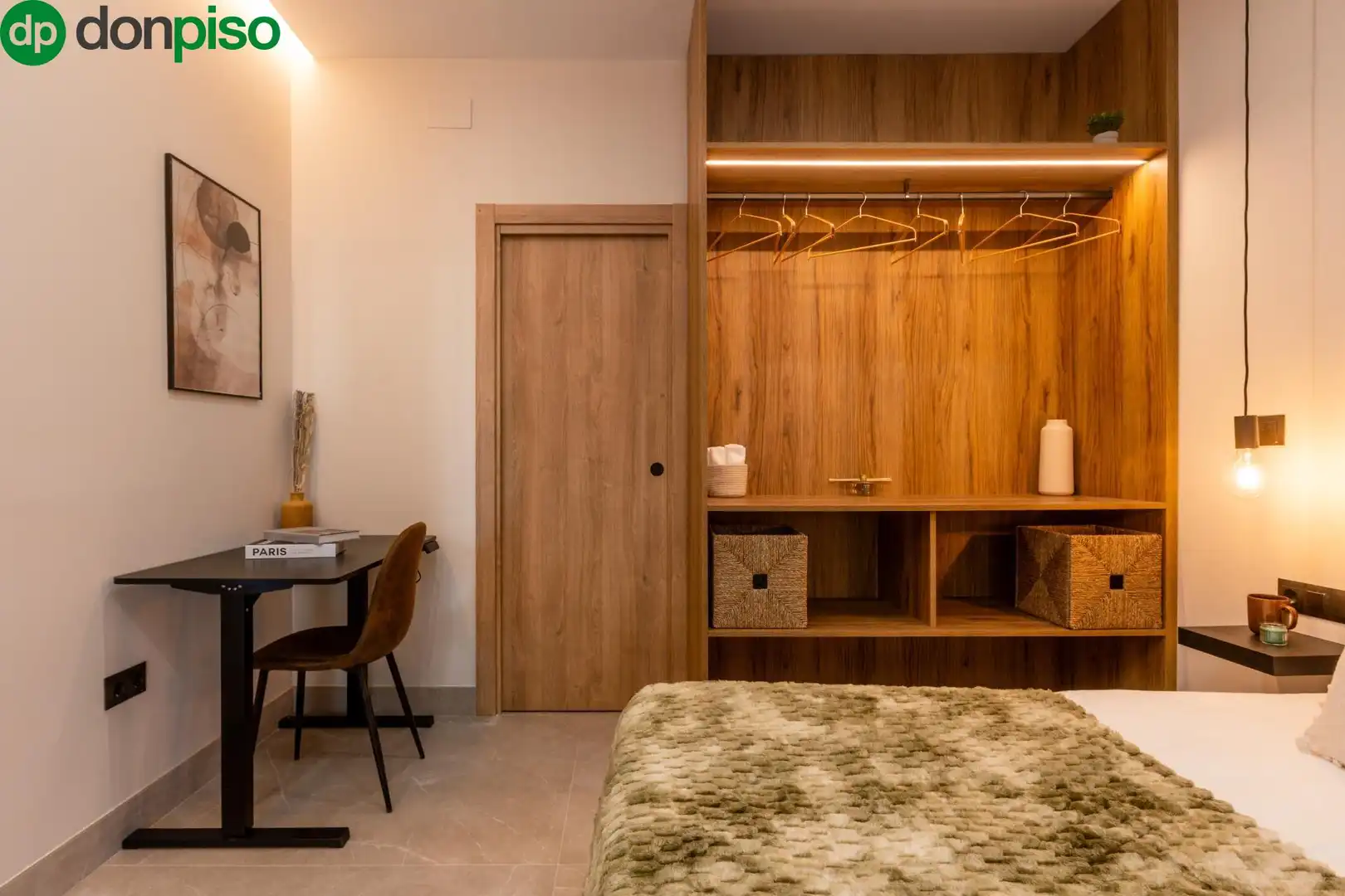 Bedroom of Study for sale in Granada  with Air Conditioner, Heating and Alarm