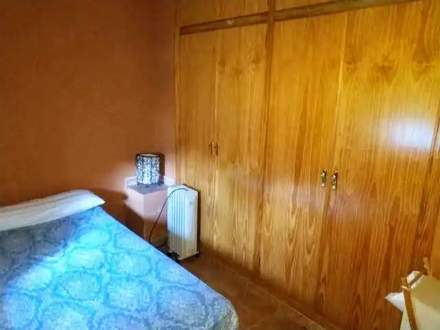 Habitación de Casa adosada en venta en Córdoba con Aire acondicionado, Calefacción y Jardín privado