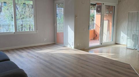 Foto 2 de Piso de alquiler en Obispo Jaime Perez, Mont-Olivet,  Valencia Capital