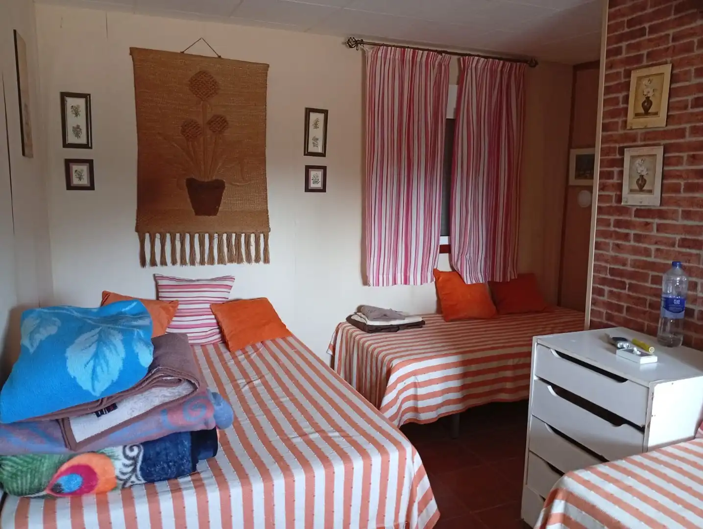 Habitación de Finca rústica de alquiler en Medina Sidonia con Jardín privado, Terraza y Amueblado