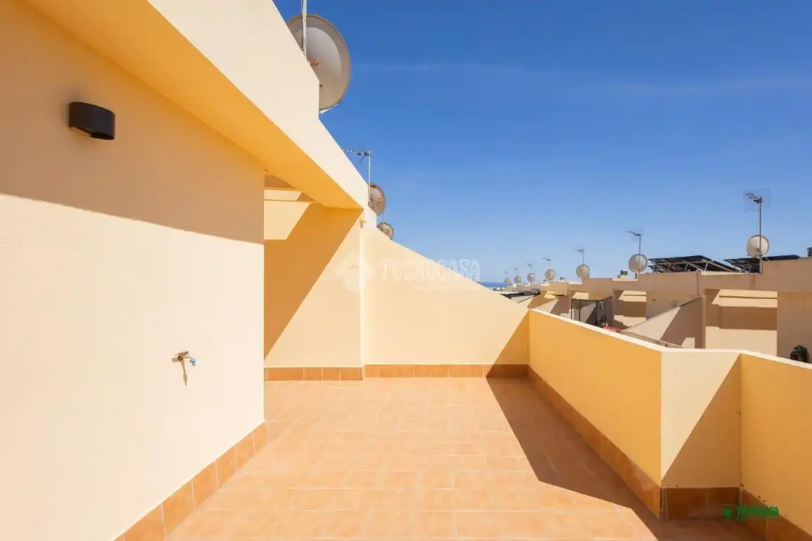 Terrassa de Casa adosada en venda en Almería