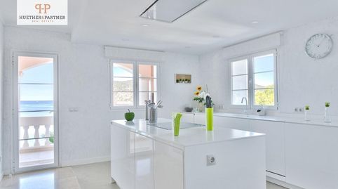 Lujosa villa con piscina y espectaculares vistas al mar en Camp de Mar, imatge 4