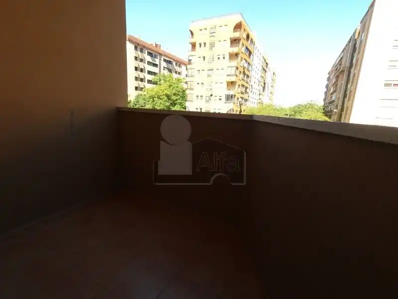 Terrasse von Wohnung zur Miete in Valencia mit Klimaanlage, Möbliert und Ofen