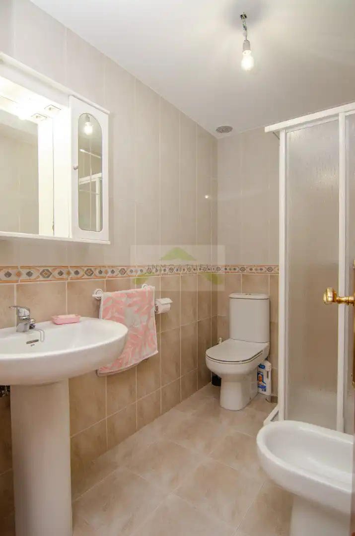 Baño de Piso en venta en A Coruña Capital  con Calefacción, Parquet y Trastero
