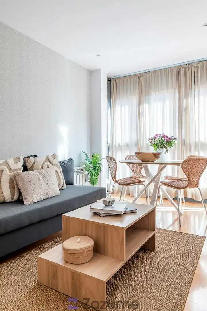 Flat for rent in C. del Divino Redentor, Valdeacederas