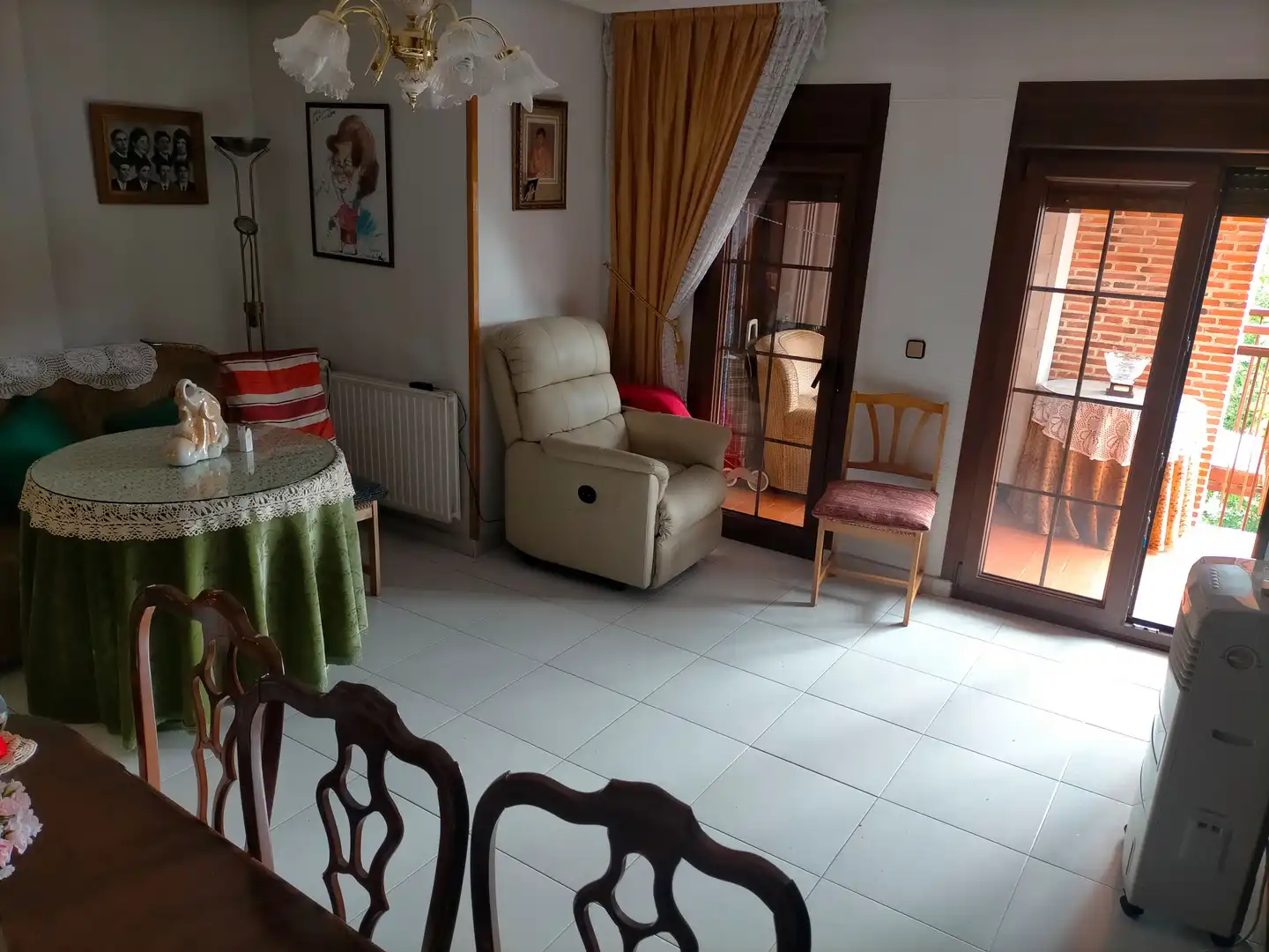 Wohnzimmer von Wohnung zum Verkauf in Arévalo mit Heizung, Terrasse und Möbliert