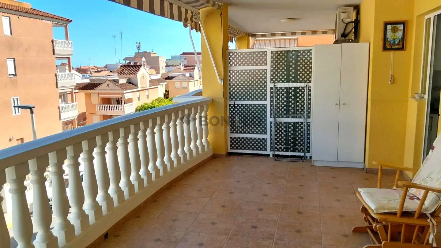 Terraza de Piso en venta en Moncofa con Terraza, Piscina y Amueblado