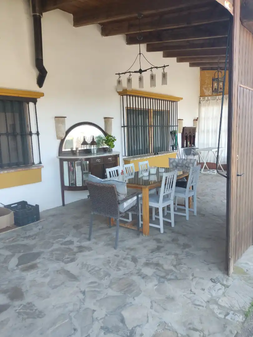 Menjador de Edifici en venda en Benalup-Casas Viejas amb Piscina comunitària