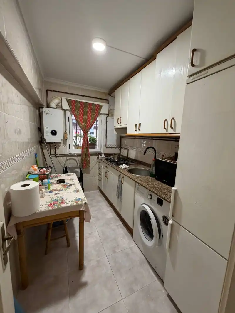 Cuina de Apartament en venda en Santander amb Jardí privat i Moblat