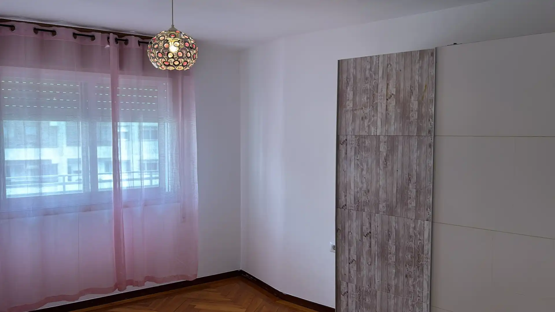 Bedroom of Flat for rent in Vigo   with Terrace, Furnished and Oven