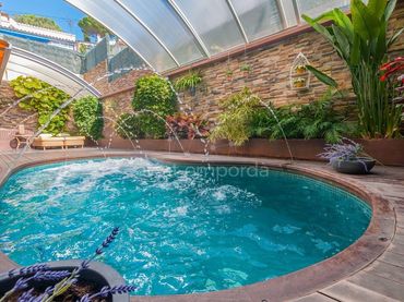 House with pool for sale in Centre