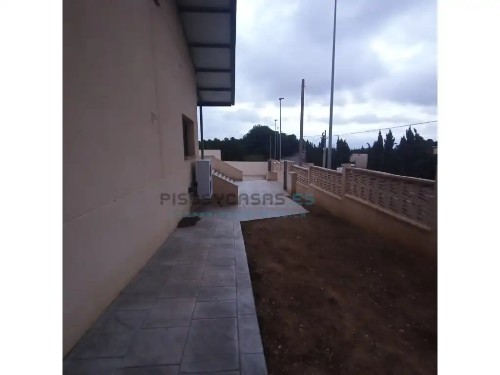 Terrassa de Casa o xalet en venda en La Muela amb Jardí privat i Terrassa