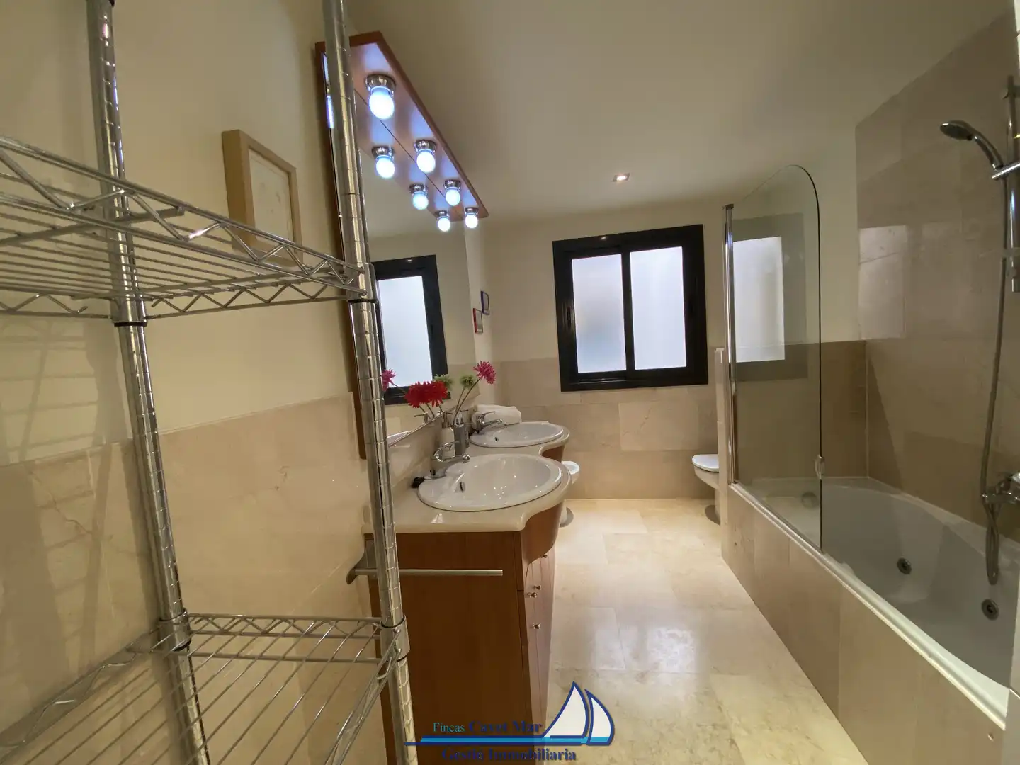 Bathroom of Attic for sale in Cambrils  with Air Conditioner, Heating and Terrace