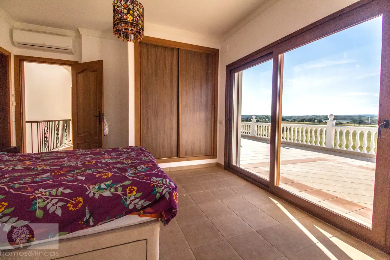 Chalet con piscina en venta en Calle López de Ayala, imagen 38