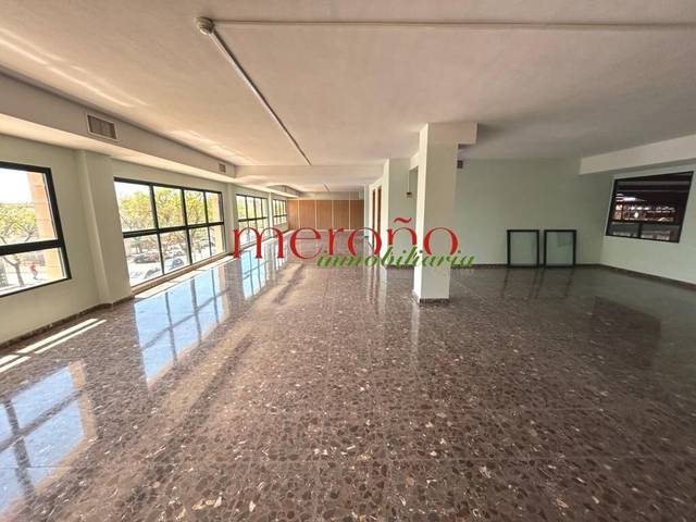 Oficina en Alquiler en Torrellano