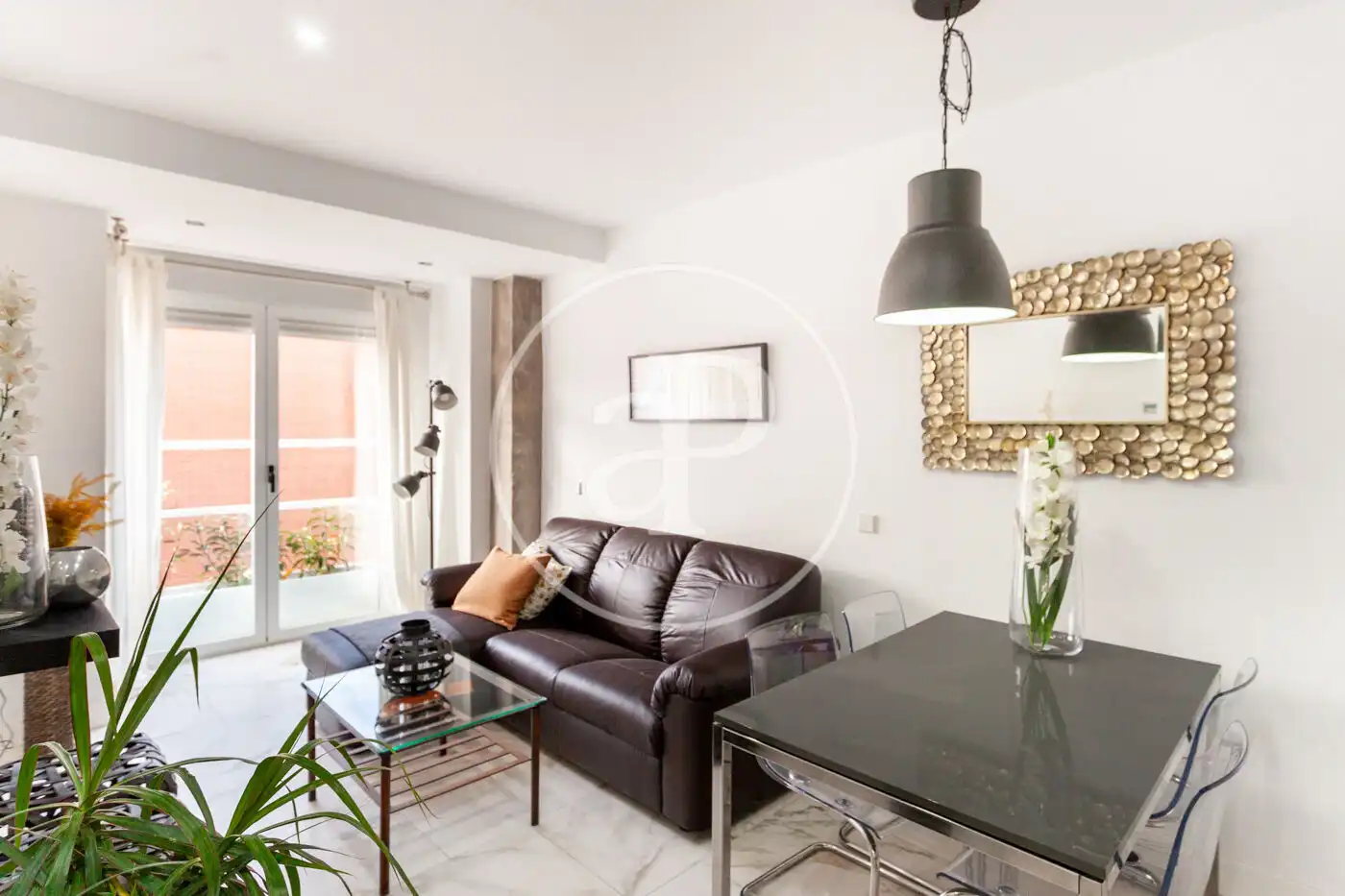 Wohnzimmer von Dachboden zur Miete in Madrid mit Klimaanlage, Heizung und Terrasse