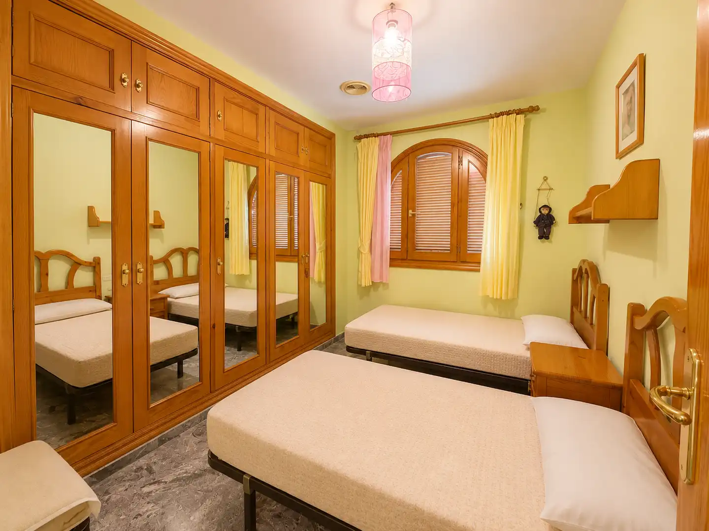 Habitación de Finca rústica en venta en Víznar con Jardín privado, Terraza y Trastero