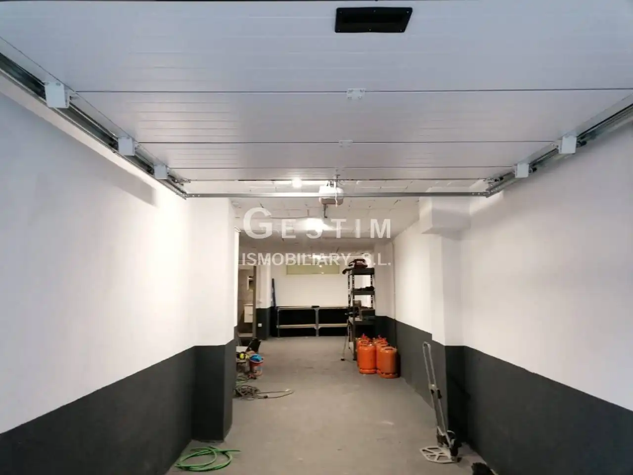 Commercial properties for rent in Vic