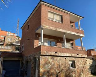 Vista exterior de Casa o xalet en venda en Sant Boi de Llobregat