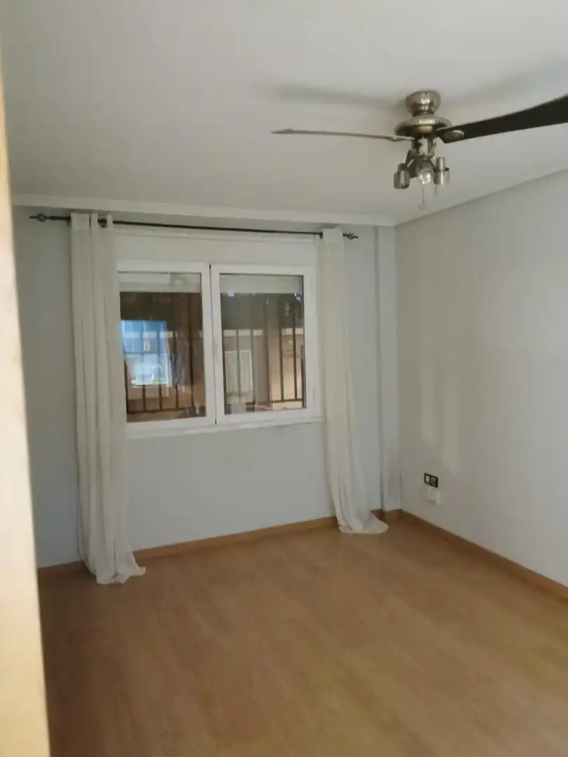 Dormitori de Planta baixa en venda en Sevilla la Nueva amb Aire condicionat, Calefacció i Parquet