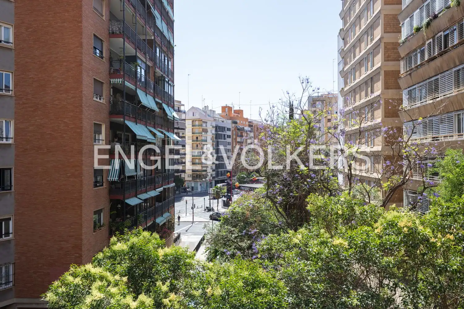 Exterior view of Flat for sale in Valencia  with Air Conditioner, Heating and Balcony