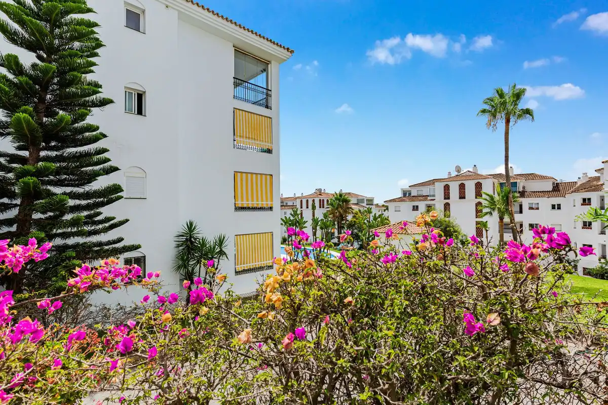 Vista exterior de Apartament en venda en Mijas amb Aire condicionat, Calefacció i Terrassa