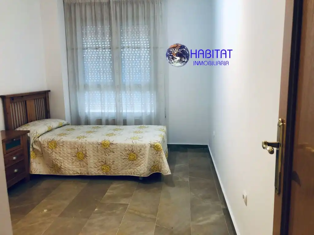 Schlafzimmer von Wohnung zur Miete in Granada mit Klimaanlage, Heizung und Terrasse