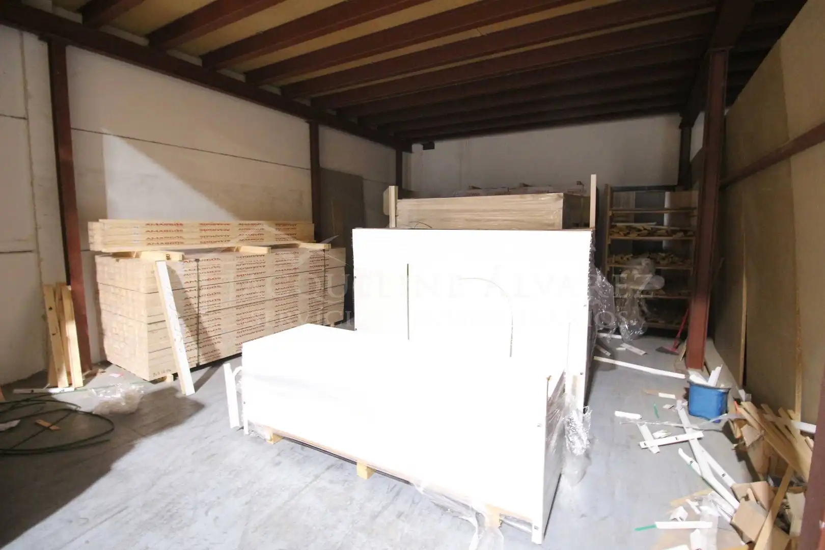 Nave industrial en venta en Pintores - Ferial