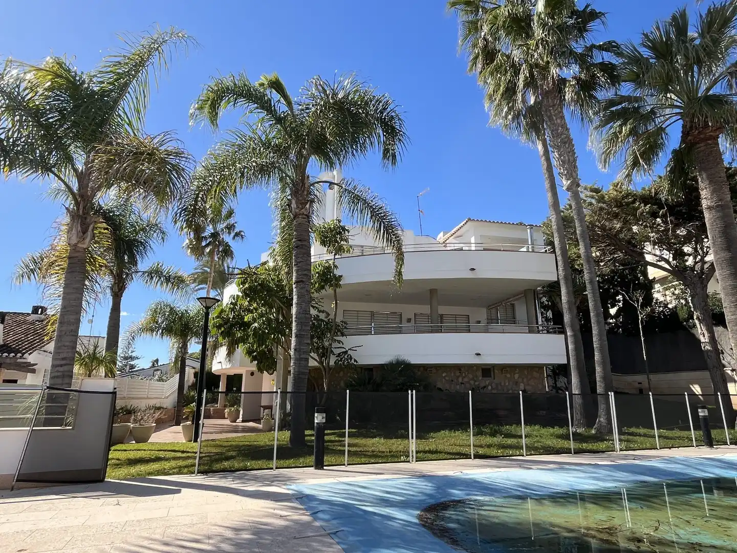 Vista exterior de Casa o chalet en venta en Orihuela con Aire acondicionado, Calefacción y Jardín privado