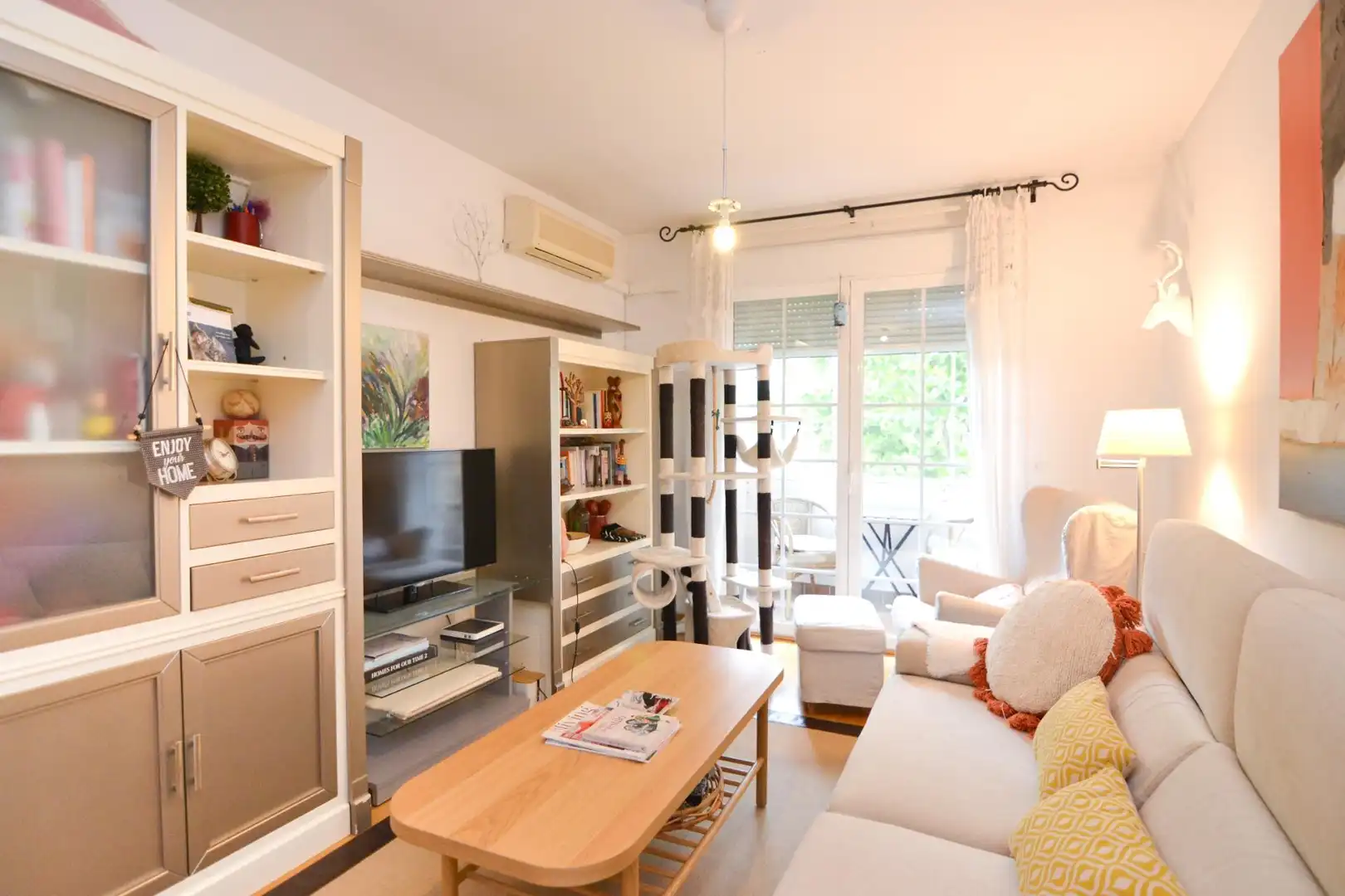 Living room of Flat for rent in Villanueva de la Cañada  with Heating and Furnished