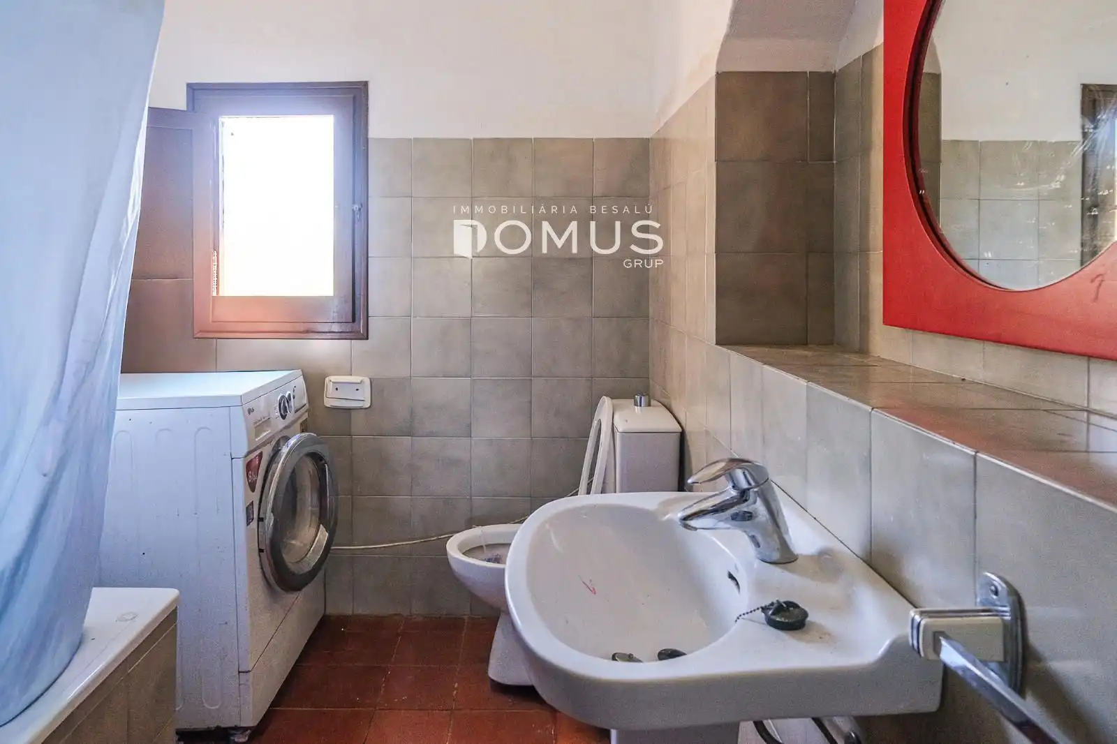 Baño de Finca rústica en venta en Besalú con Jardín privado