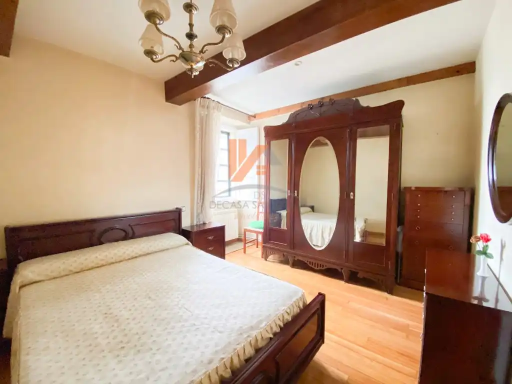 Schlafzimmer von Haus oder Chalet zum Verkauf in Santiago de Compostela 