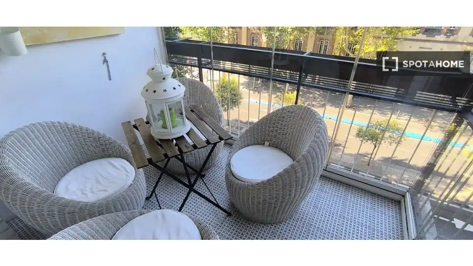 Balcony of Flat for rent in Madrid  with Air Conditioner, Heating and Furnished