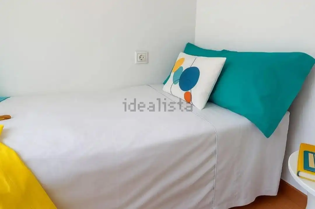 Schlafzimmer von Dachboden zum Verkauf in Almería mit Klimaanlage und Terrasse