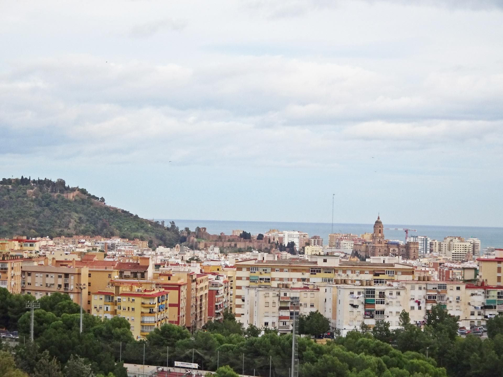 Exterior view of Single-family semi-detached for sale in Málaga Capital  with Air Conditioner and Terrace