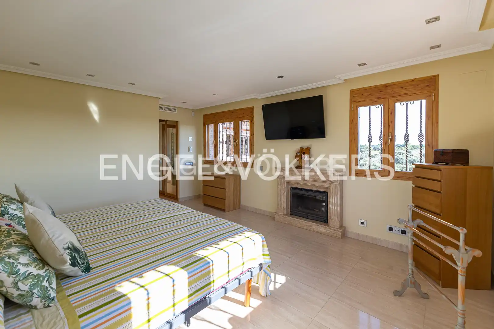 Comedor de Finca rústica en venta en Villaviciosa de Odón con Aire acondicionado, Calefacción y Jardín privado
