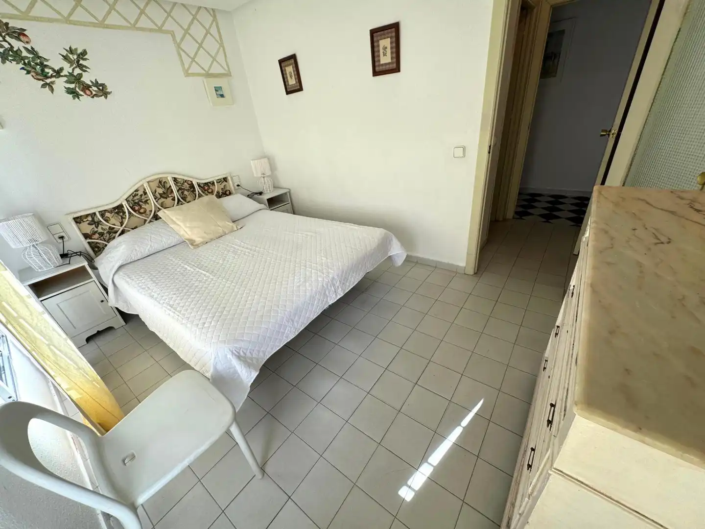 Schlafzimmer von Erdgeschoss zum Verkauf in Punta Umbría mit Möbliert