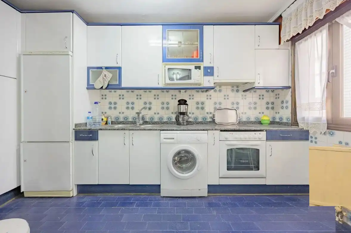Kitchen of Flat for sale in Bilbao   with Heating and Balcony