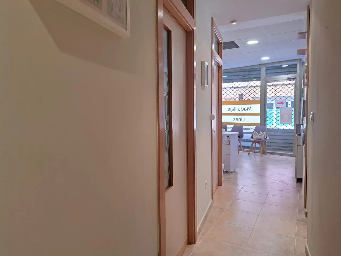 Local en venda en Requena amb Aire condicionat