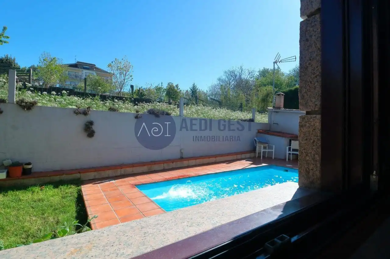 Casa o chalet en venta en Rua Castañal, Cabral - Candeán