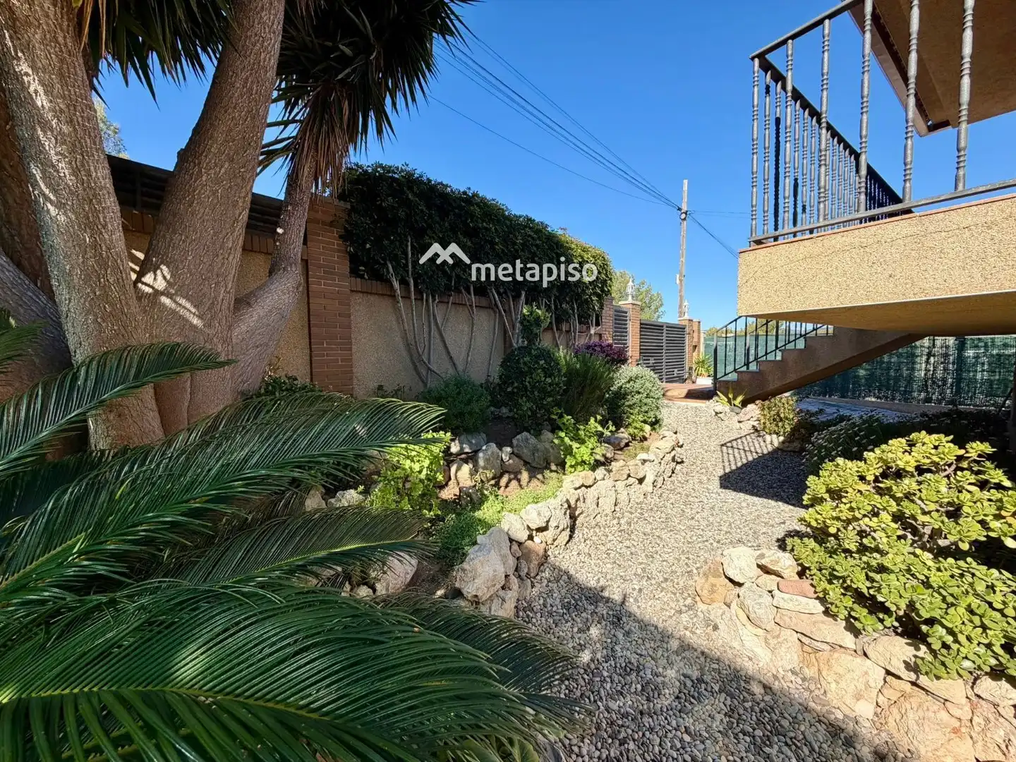 Vista exterior de Casa o xalet en venda en El Vendrell amb Aire condicionat, Calefacció i Piscina