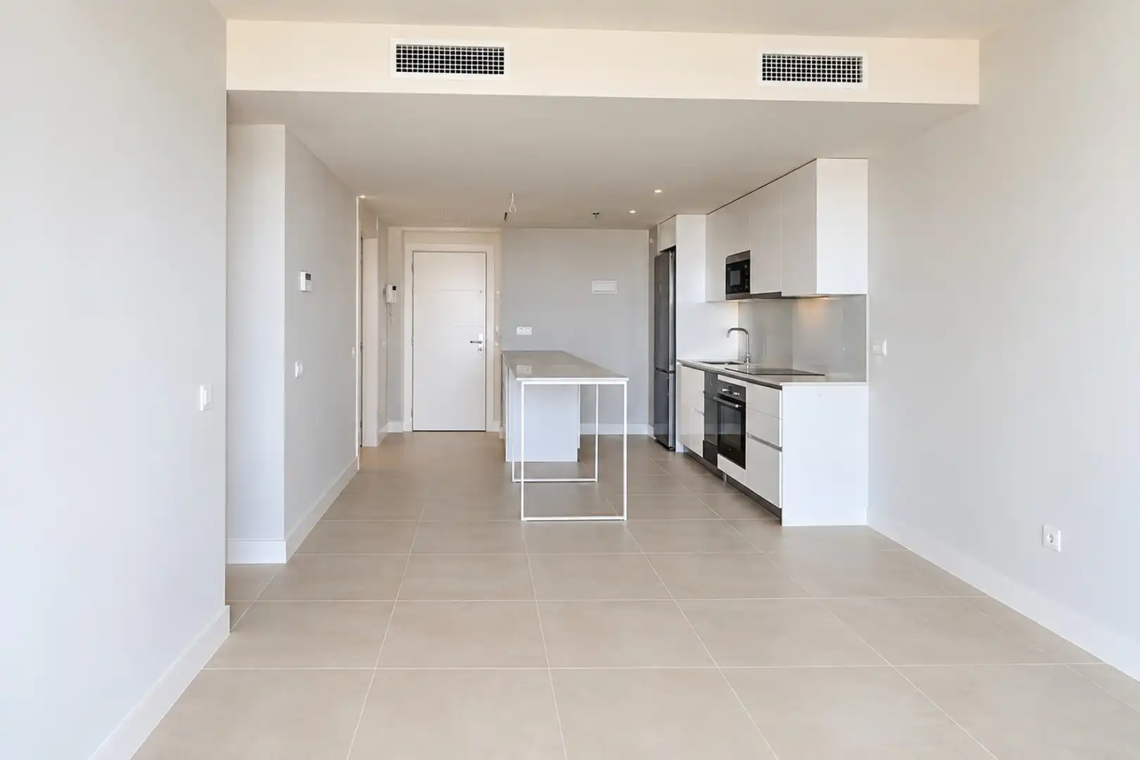 Penthouse with pool for sale in Torrequebrada, imagen 3