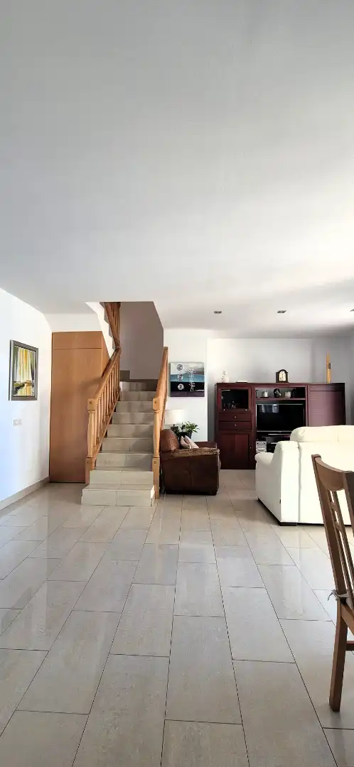 Maisonette zum Verkauf in Molins de Rei mit Klimaanlage, Heizung und Terrasse