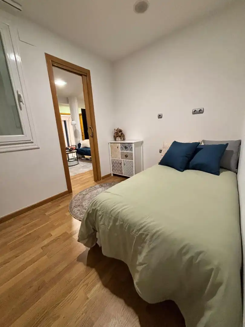 Habitación de Piso en venta en Ourense Capital  con Calefacción, Amueblado y Balcón